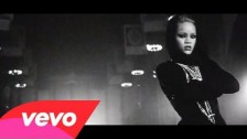 Rihanna 'Wait Your Turn' music video